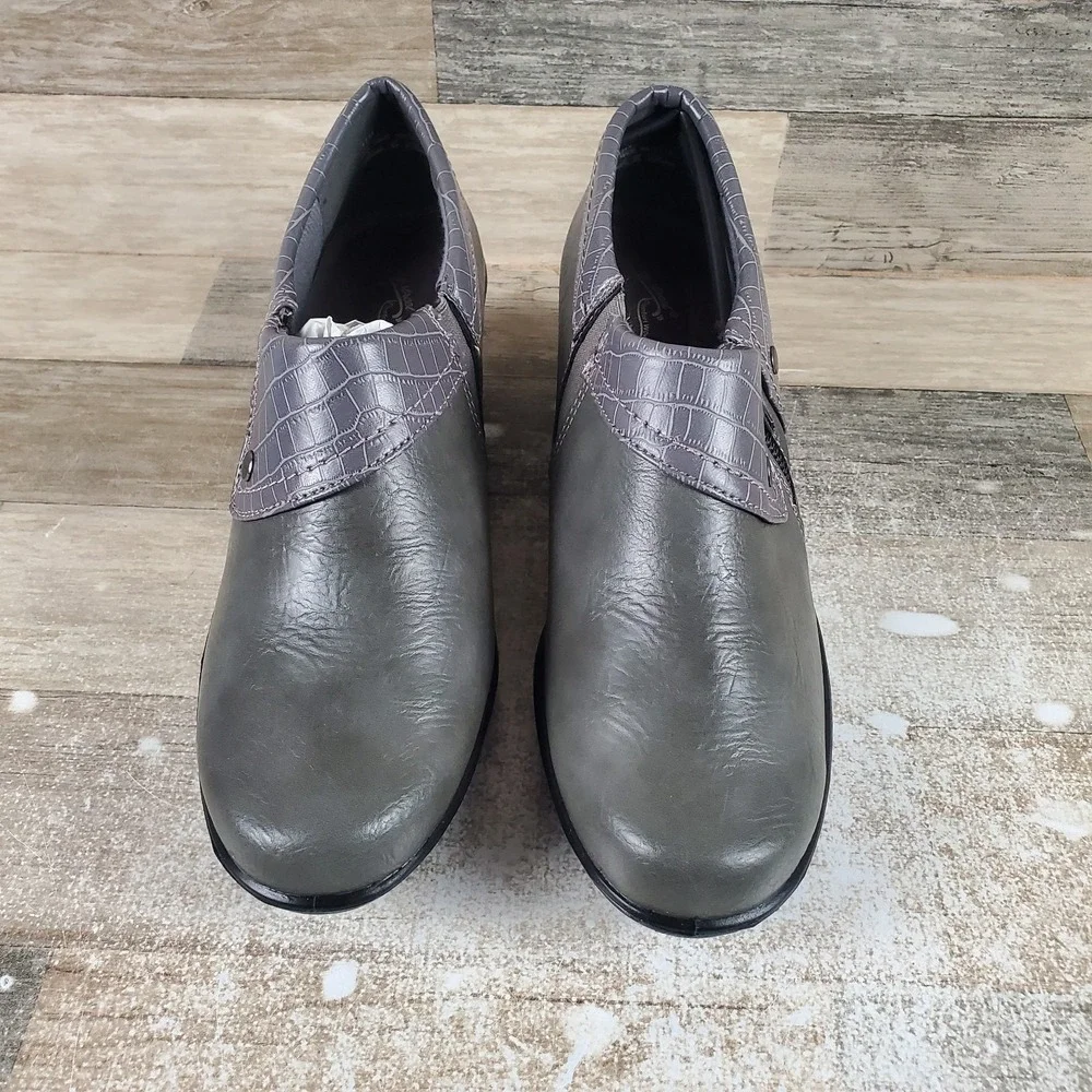 Easy Street Darcy Ankle Booties Womens Sz 11 M Grey Perforated Collar Leather